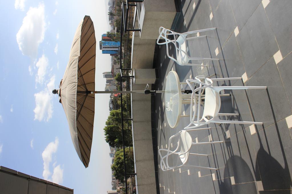 Oasis Hotel Apartment Addis Ababa Bagian luar foto